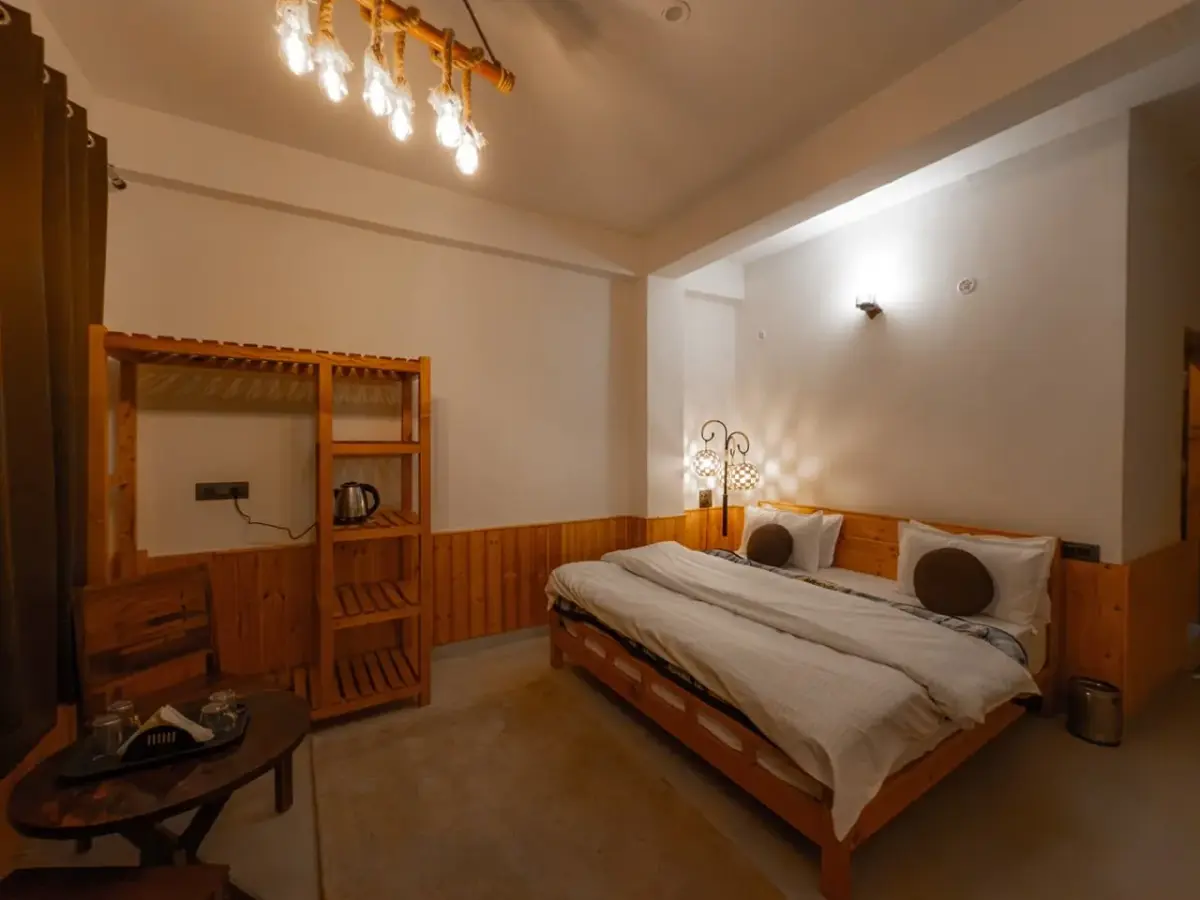 Private Mountain Suite real photo thumbnail